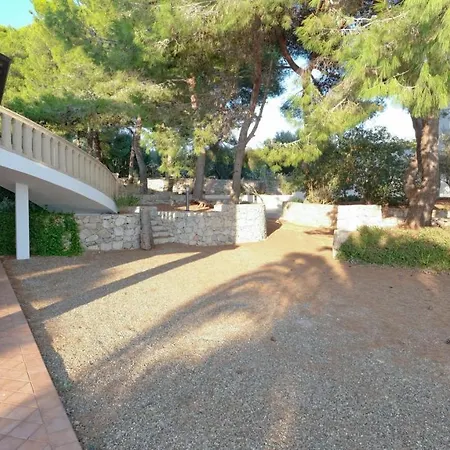 Opunzie Villa *